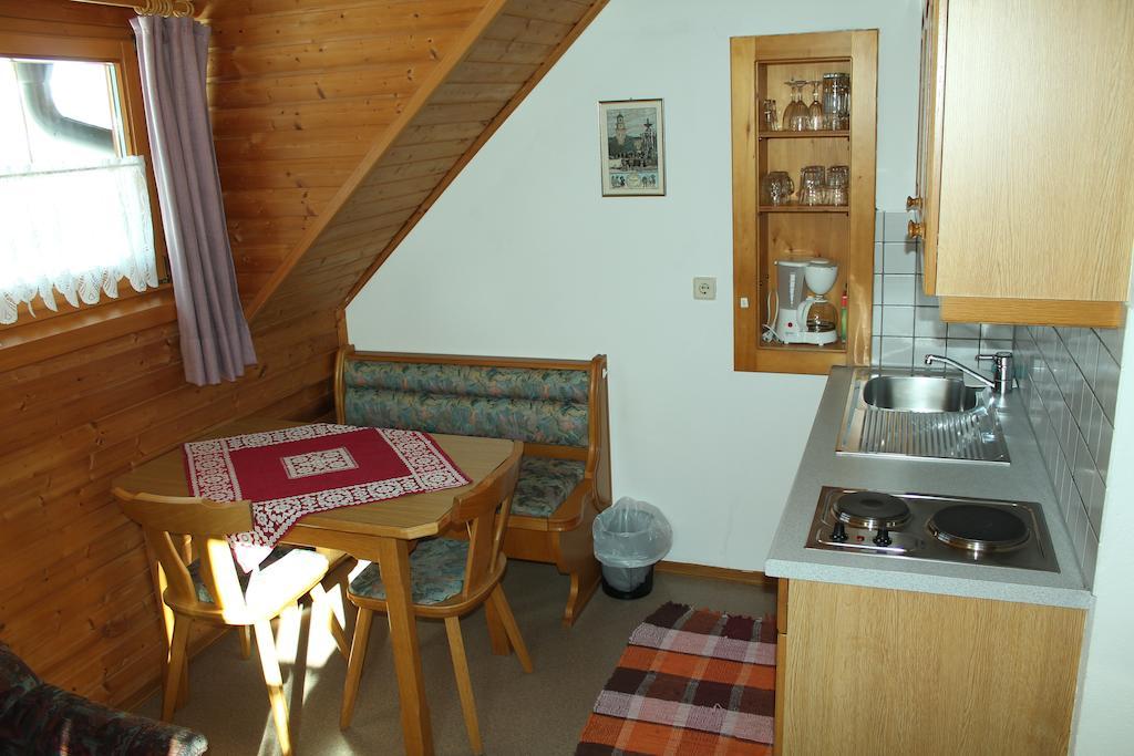 Appartement Pension Grasser Bad Kleinkirchheim Δωμάτιο φωτογραφία
