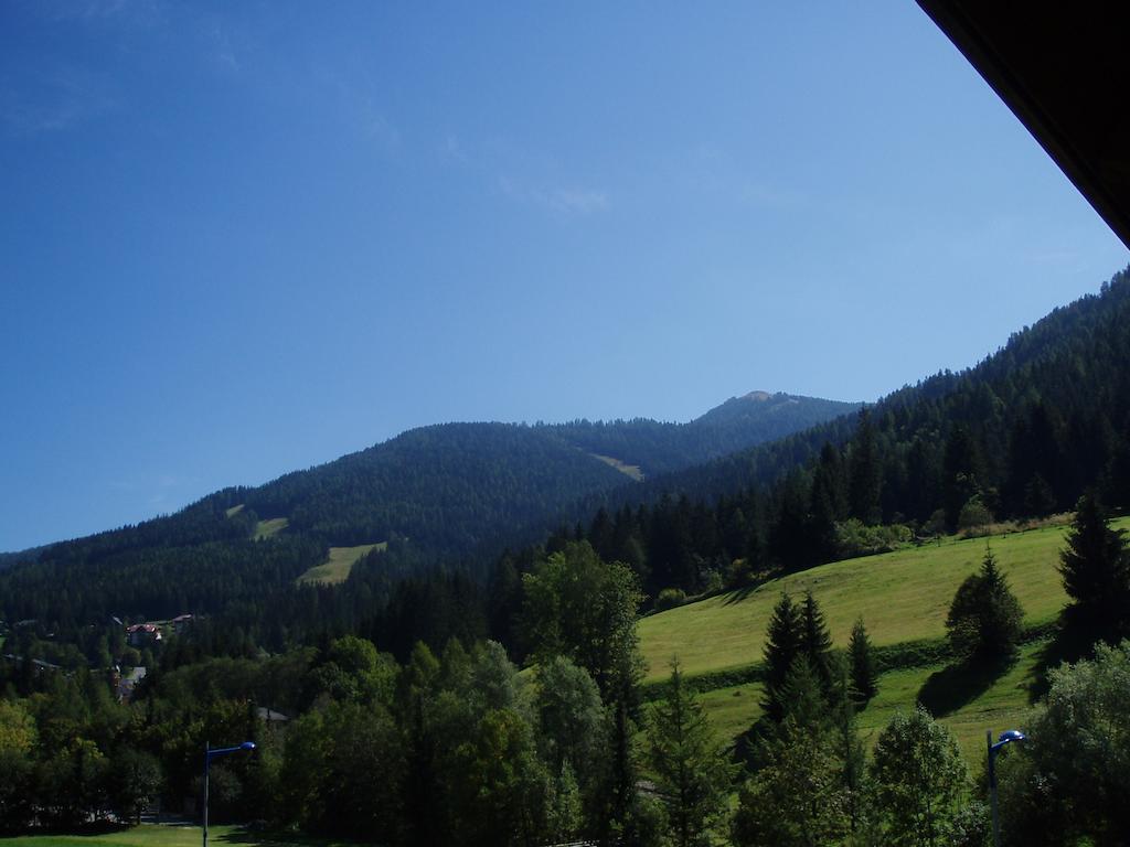 Appartement Pension Grasser Bad Kleinkirchheim Δωμάτιο φωτογραφία