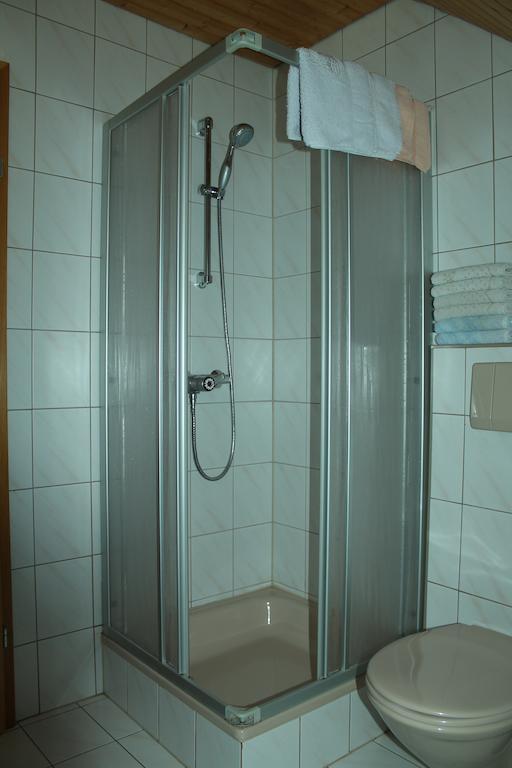 Appartement Pension Grasser Bad Kleinkirchheim Δωμάτιο φωτογραφία