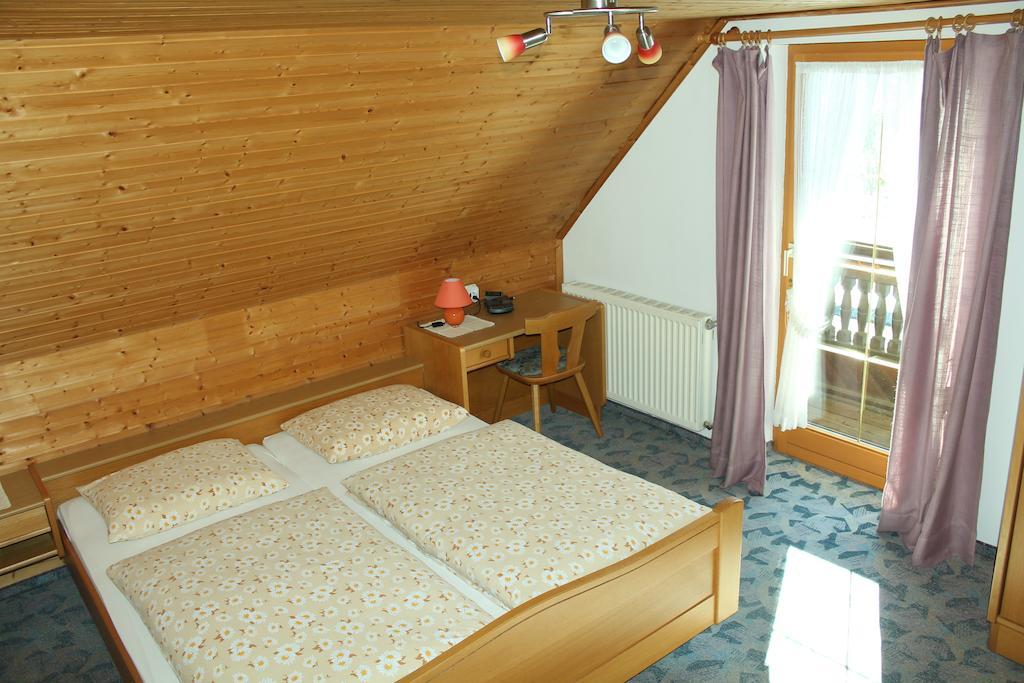 Appartement Pension Grasser Bad Kleinkirchheim Δωμάτιο φωτογραφία